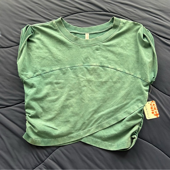 Free People Movement Hot Shot Crossover Set in Evergreen - Picture 11 of 16